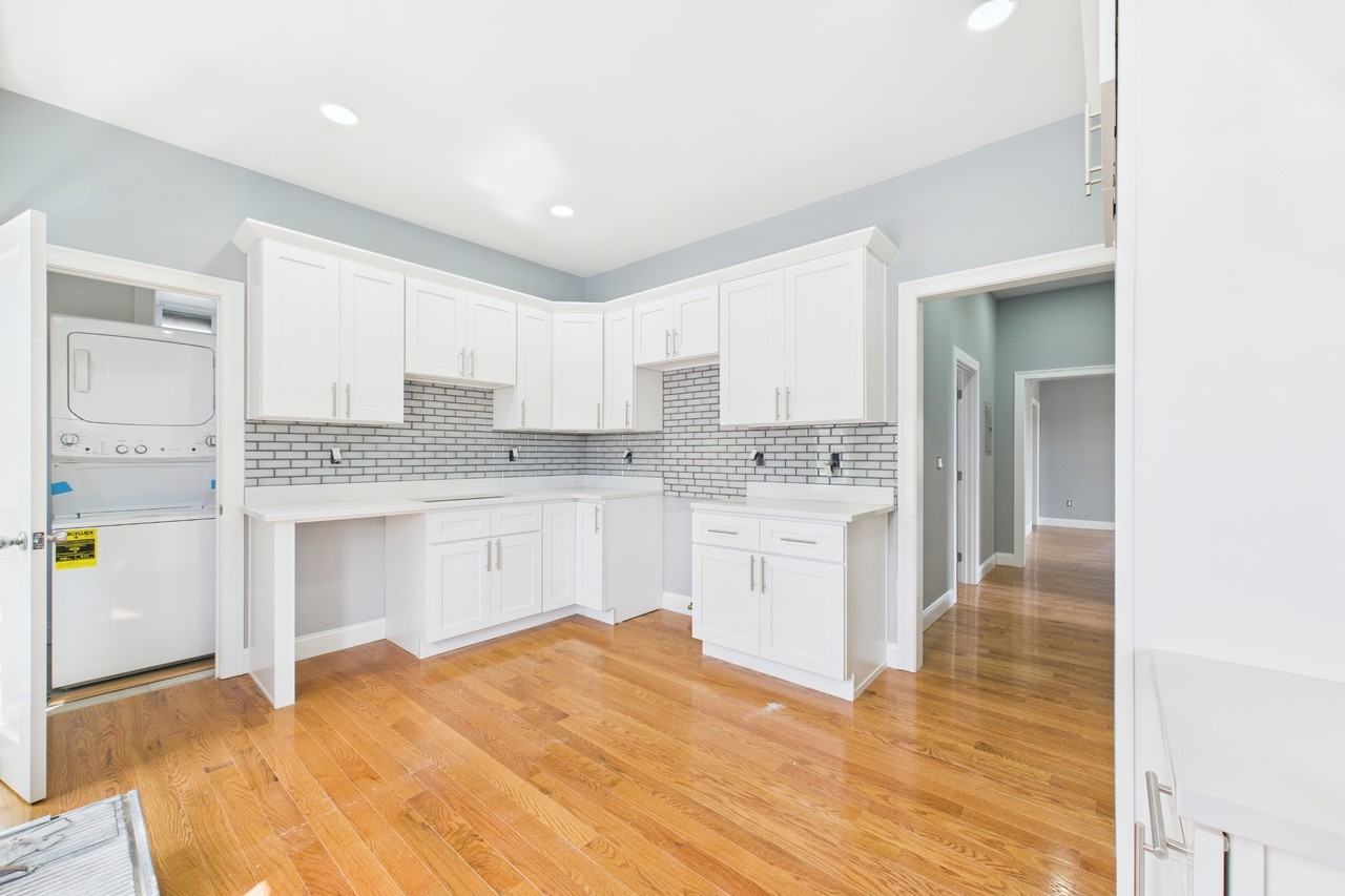 169 Knight Street Unit 3 - Photo 7 of 19