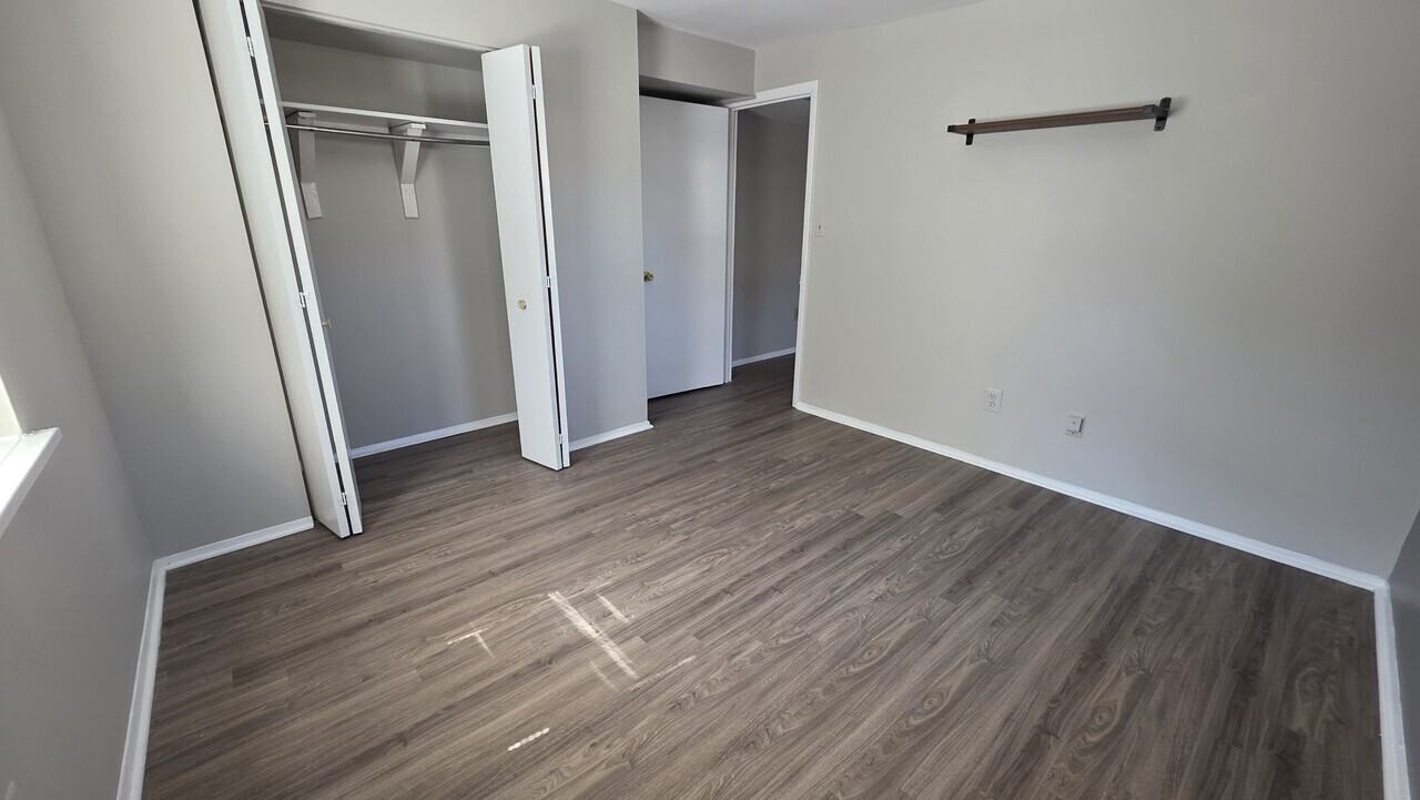 Centre Properties - Photo 3 of 7