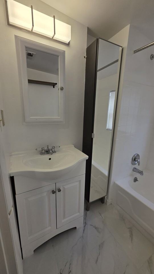 Centre Properties - Photo 5 of 7