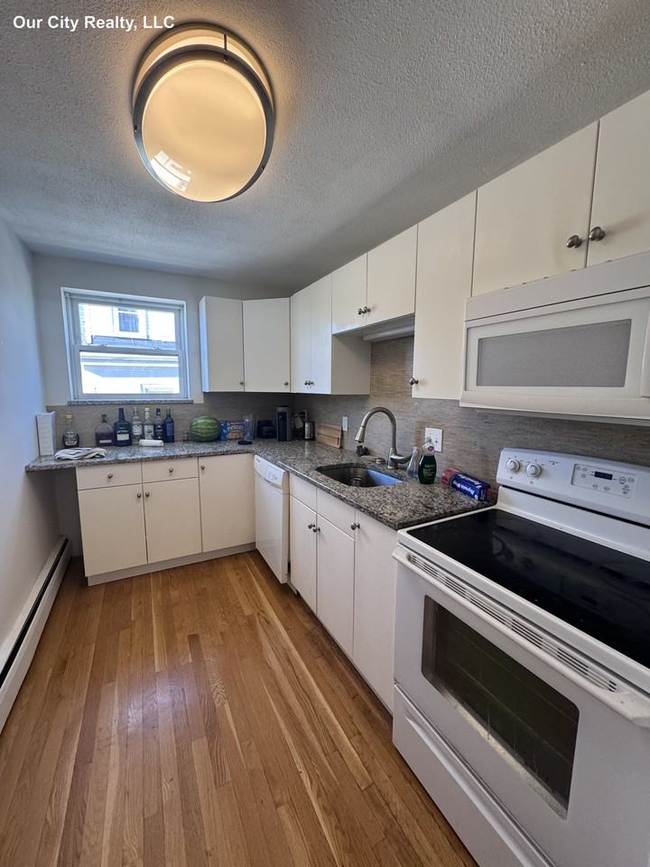 School St. & Broadway #11 - Photo 2 of 18
