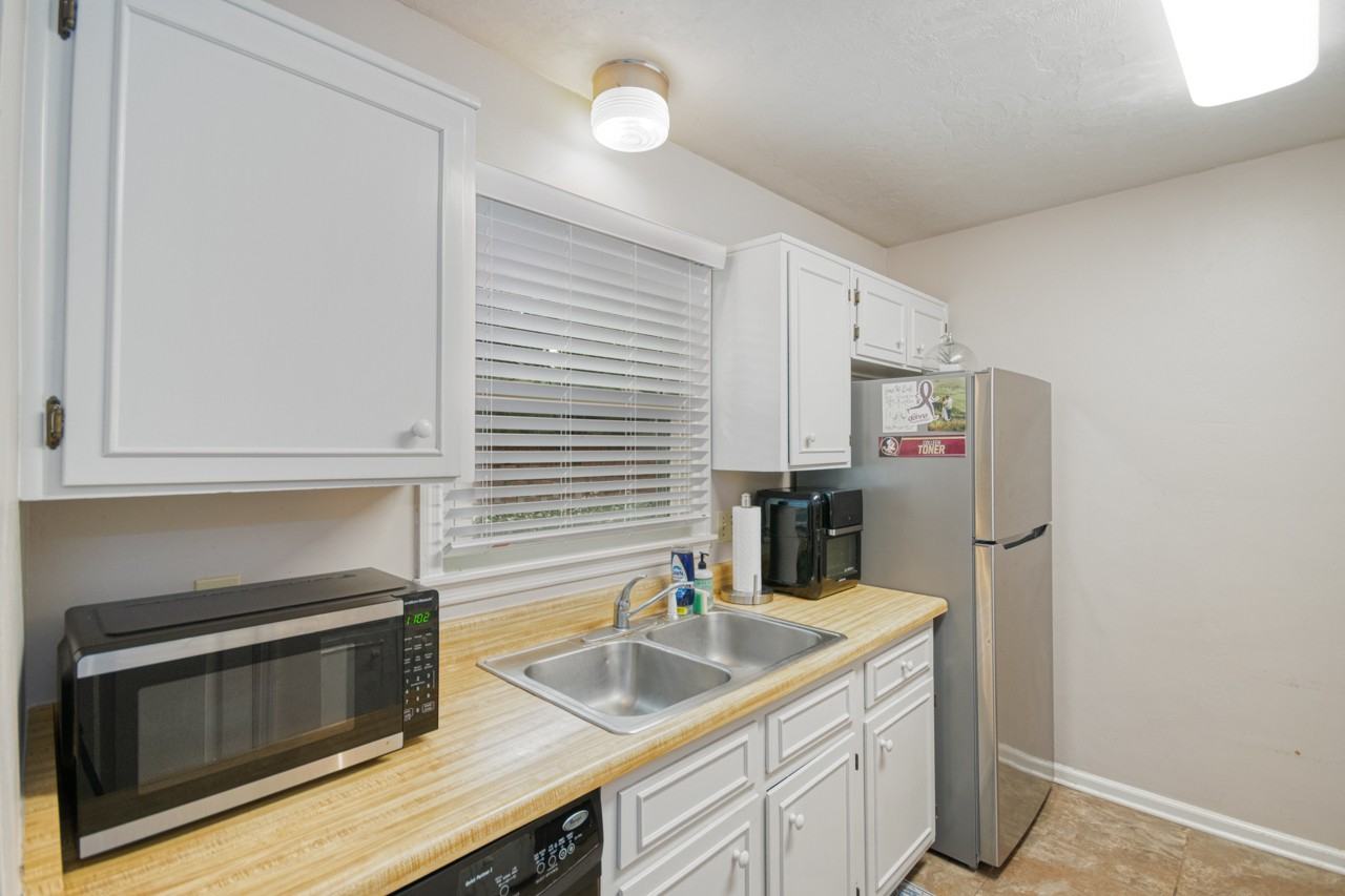 Vine Midtown - Photo 3 of 14