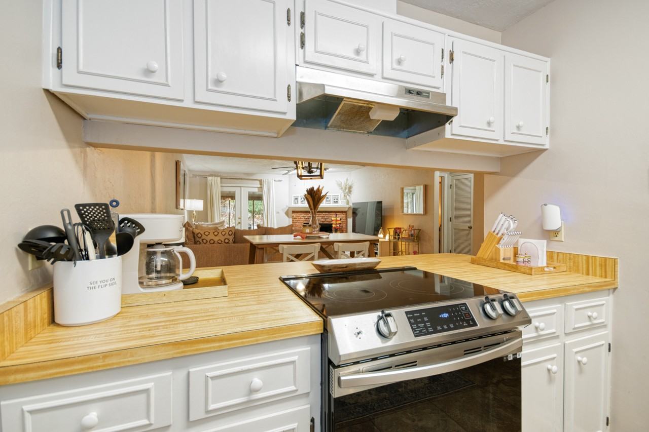 Vine Midtown - Photo 4 of 14