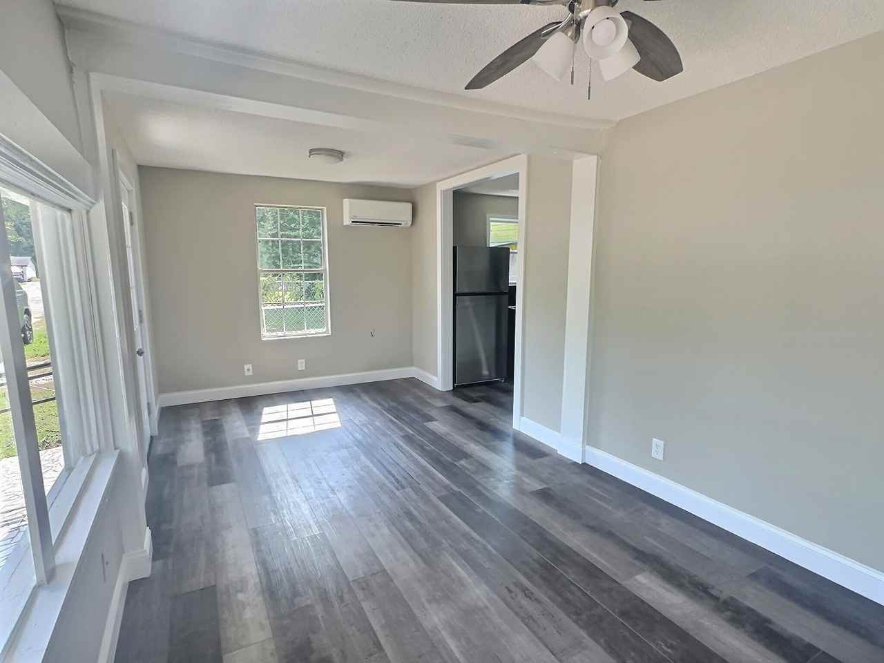 3216 E. 51st Street - Photo 4 of 12