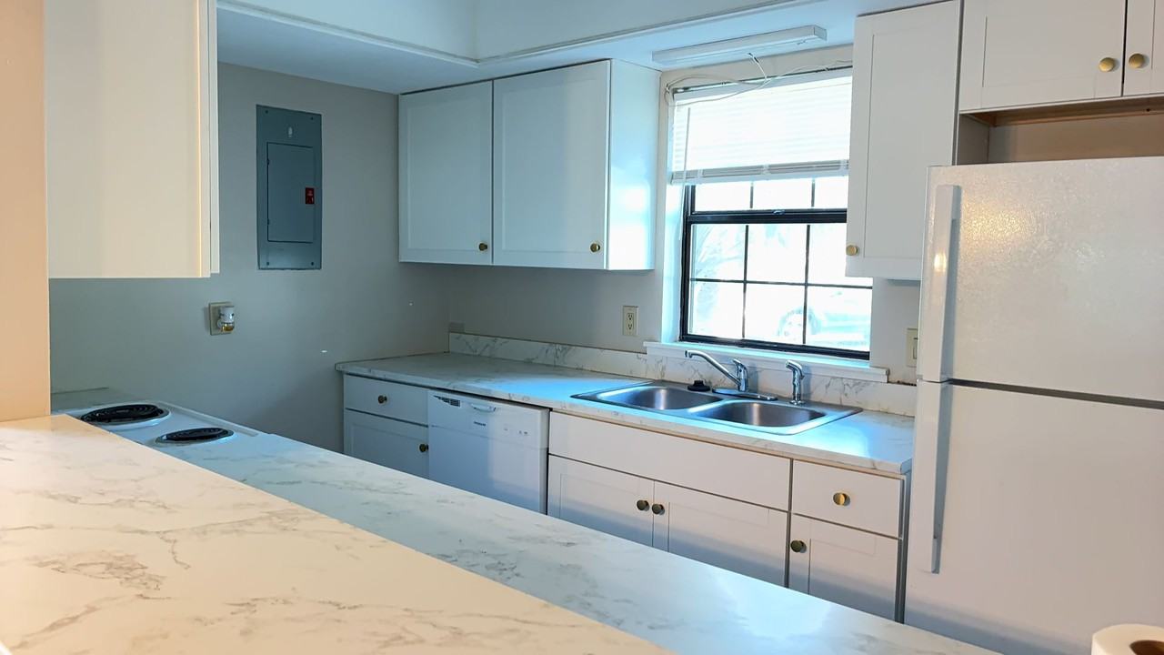 6626 Mallard View Pt - Photo 3 of 7