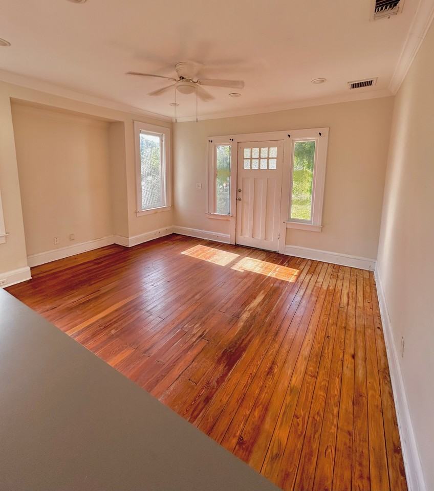 4313 Appleton Ave - Photo 4 of 33