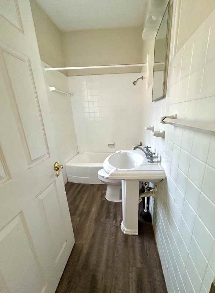 4313 Appleton Ave - Photo 6 of 33
