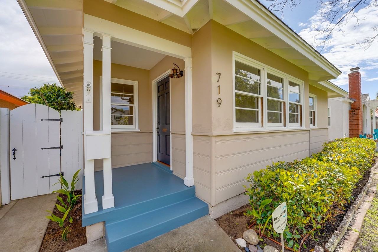 719 I Ave - Photo 5 of 23
