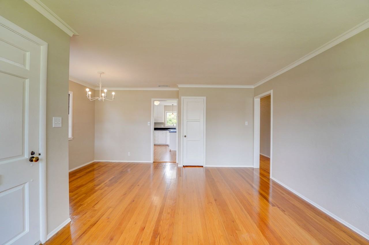 719 I Ave - Photo 7 of 23
