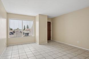 1927 E Hampton Ave #216 - Photo 1 of 1