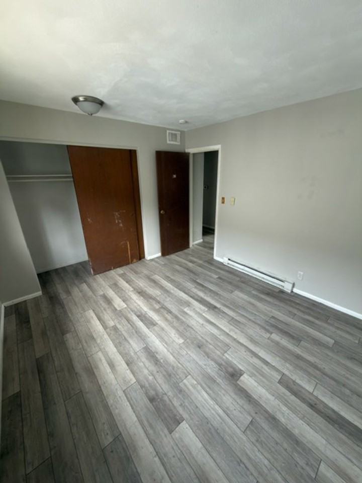 603 W Clay St #18 - Photo 4 of 6