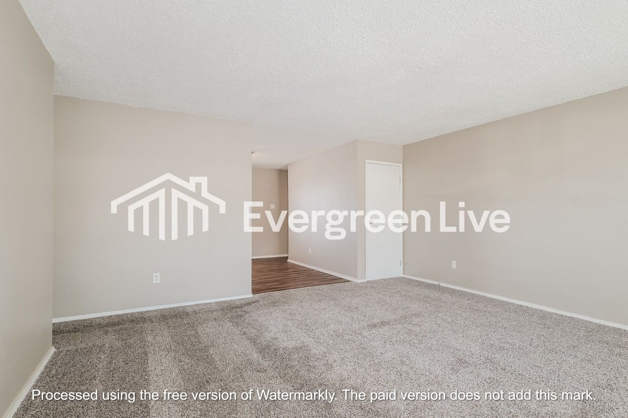 1713 Battlefield Dr - Photo 3 of 15