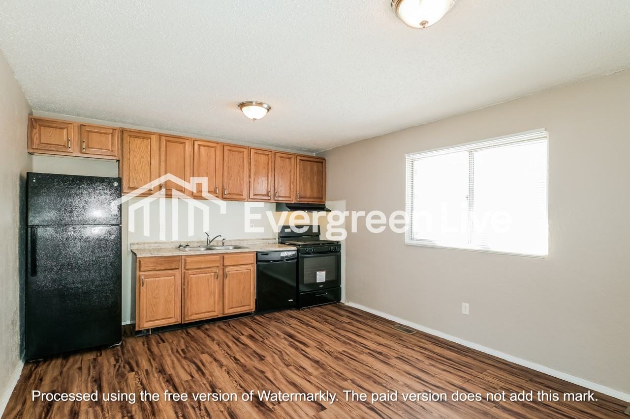 1713 Battlefield Dr - Photo 5 of 15