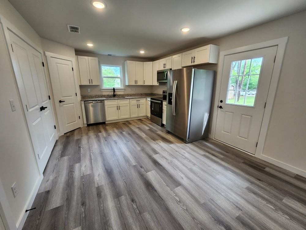 1216 12th St Ne #1218 - Photo 2 of 26