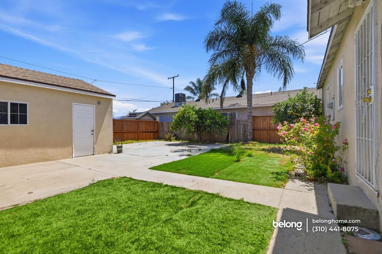 7090 Lime Ave - Photo 6 of 33