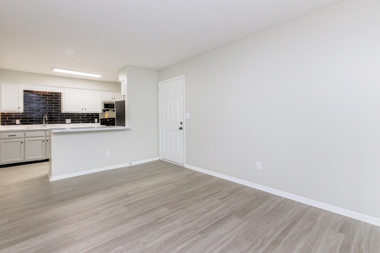 The Roosevelt Apartment Homes - Photo 2 of 37