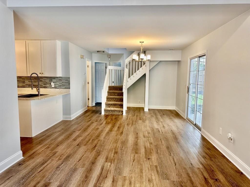 2651 Saint Charles Ln Nw - Photo 2 of 21
