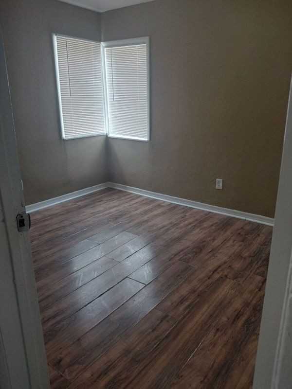 360 Eaton St - Photo 4 of 8