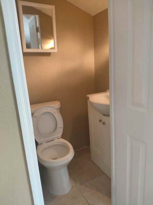 360 Eaton St - Photo 7 of 8