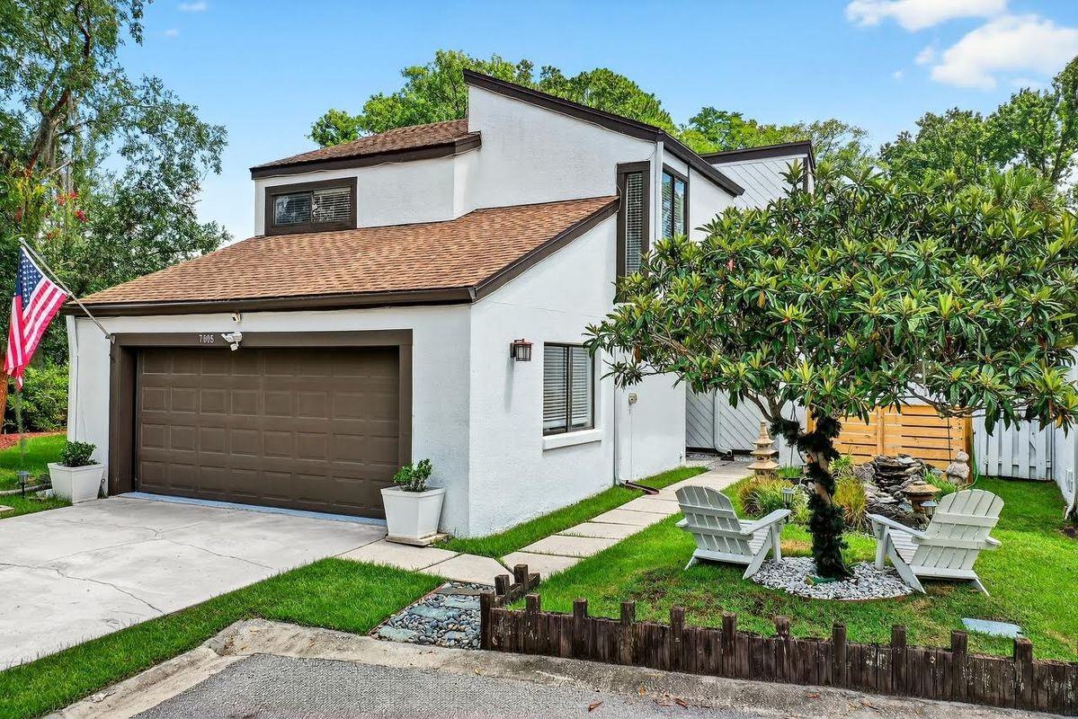 7805 Baymeadows Cir W