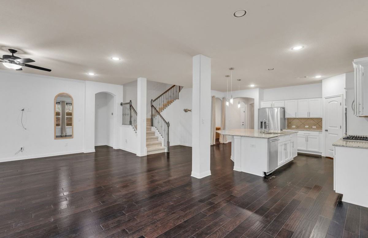 904 Purple Moor Pass - Photo 3 of 34