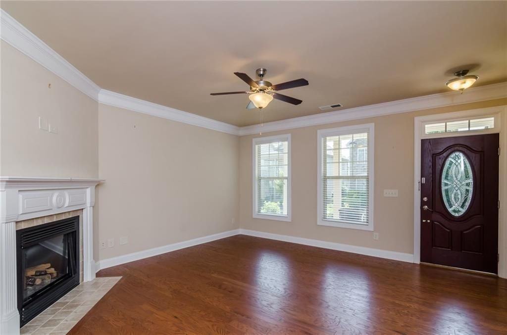 449 Privet Cir - Photo 3 of 9