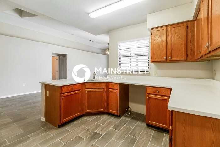 257 Churchill Ct - Photo 6 of 16