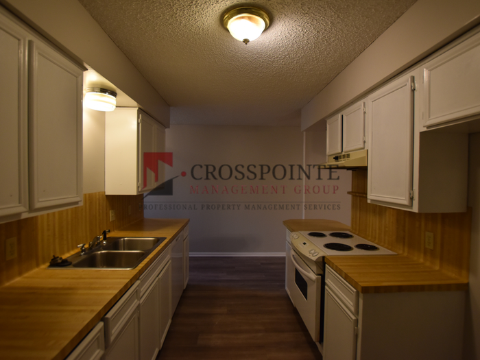 4520 Edinburgh Dr - Photo 5 of 22