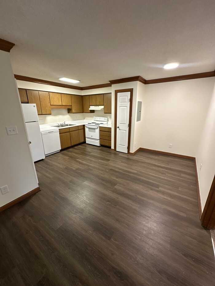 3506 Ivy Commons Dr #202 - Photo 2 of 8