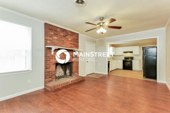 2349 Swindon Ln - Photo 4 of 16