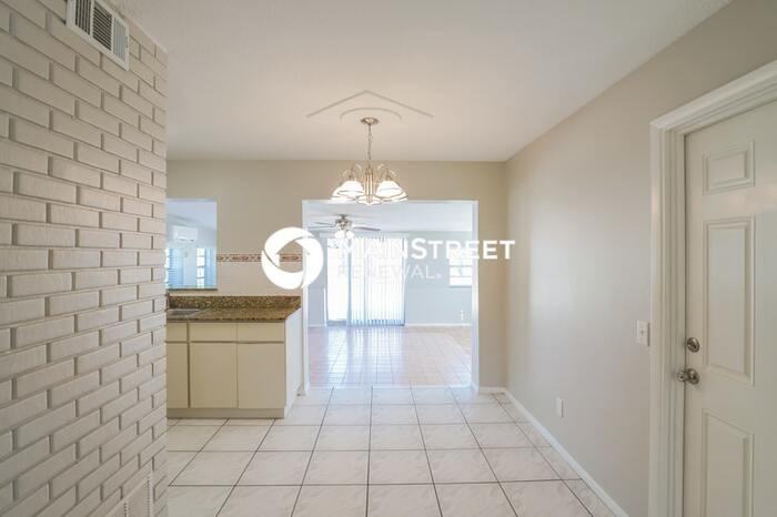 4233 Anthony Ln - Photo 4 of 16