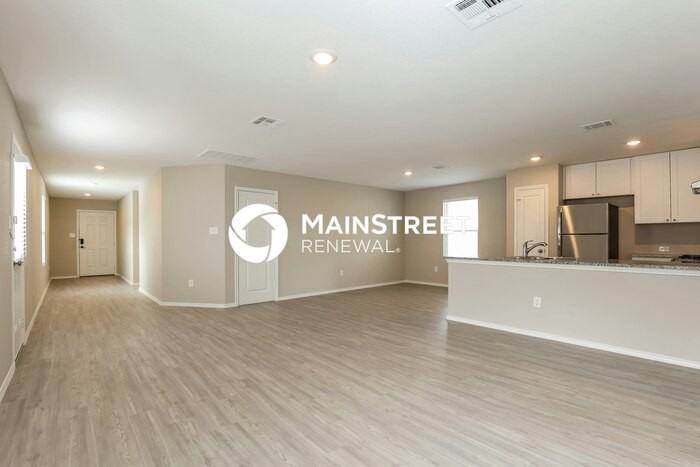 7246 Meadow Acres - Photo 3 of 16