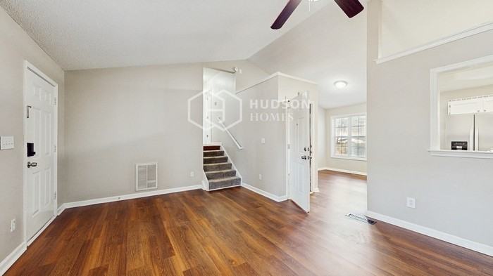 92 Tyson Ct - Photo 5 of 29