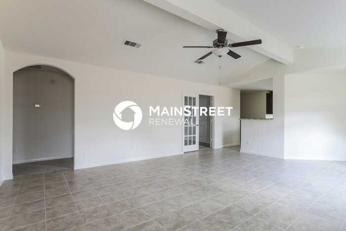 1123 Diamond Drape Dr - Photo 4 of 16