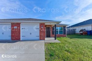 featured image of 3900 E Thomas St #B