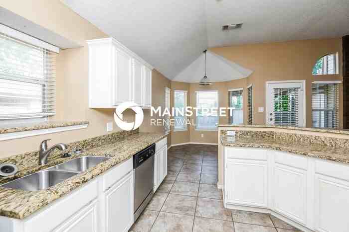 10217 Maverick Dr - Photo 7 of 16