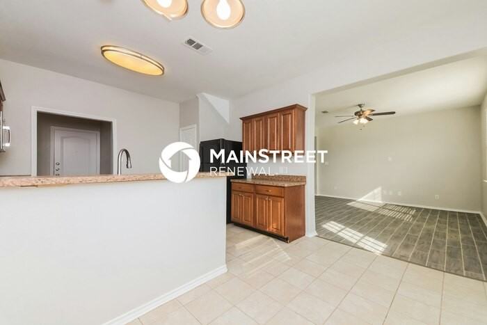 809 Bens Dr - Photo 5 of 17