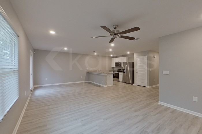 373 Monarch Ln - Photo 4 of 22