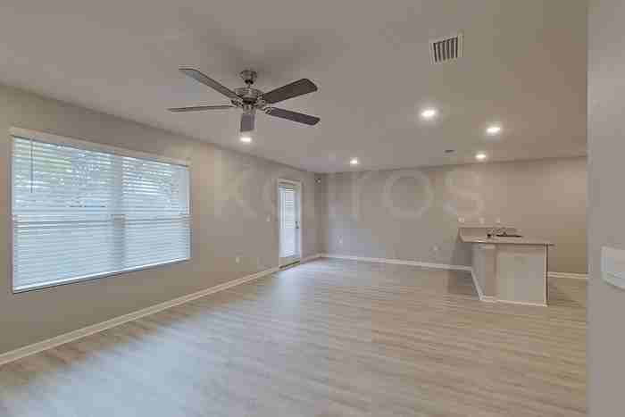 373 Monarch Ln - Photo 5 of 22