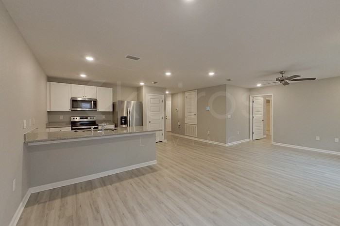 373 Monarch Ln - Photo 6 of 22