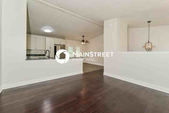 5833 Wooded Acres Dr - Photo 5 of 17