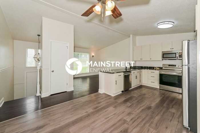 5833 Wooded Acres Dr - Photo 6 of 17