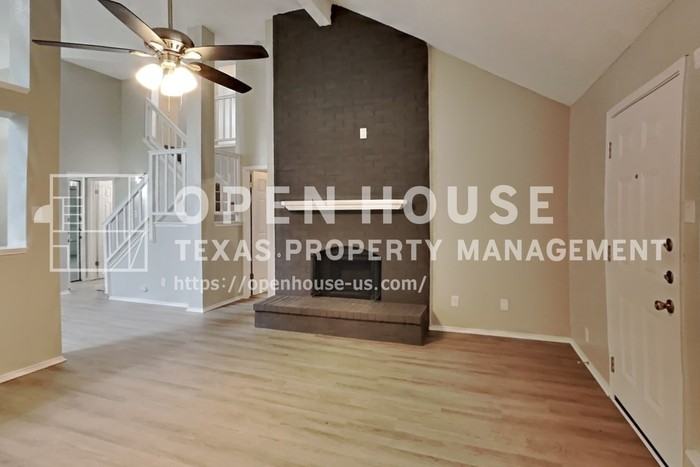 907 Tennis Villa Dr - Photo 4 of 20