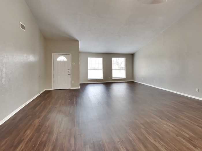 14002 Edenglen Dr - Photo 6 of 22