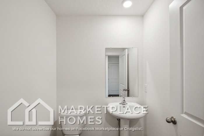 4033 Billie Ln Ne - Photo 7 of 34