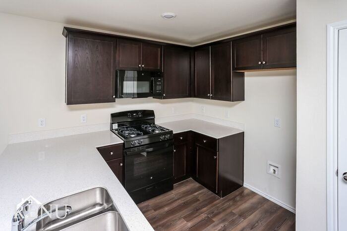 4101 Wintergreen Dr - Photo 2 of 19