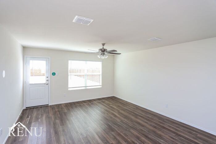 4101 Wintergreen Dr - Photo 3 of 19