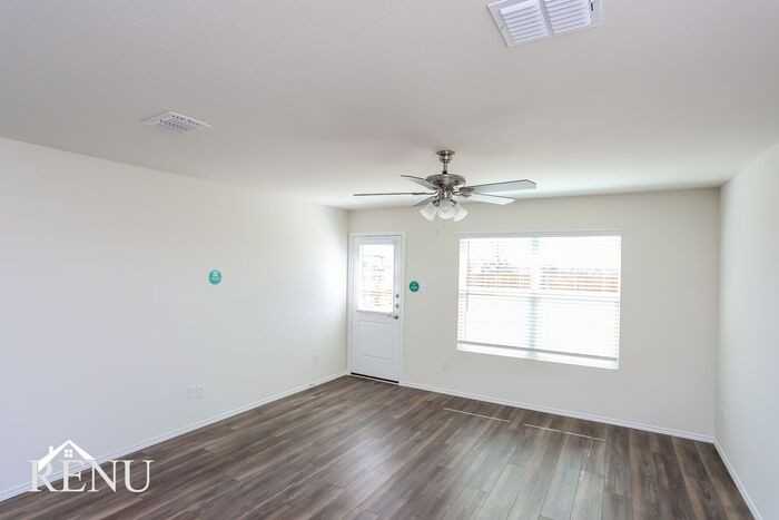 4101 Wintergreen Dr - Photo 4 of 19