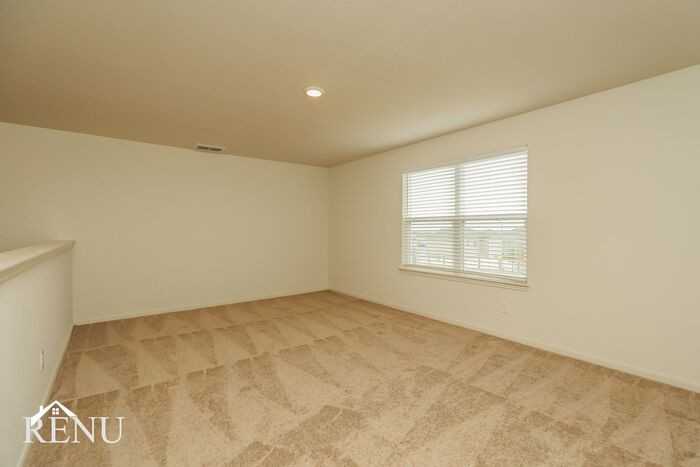 11002 Chatham Ct - Photo 5 of 20