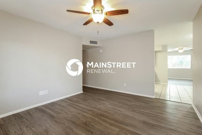 16446 N 62nd Ave - Photo 3 of 16