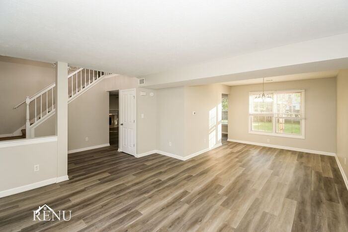 13476 Clifty Falls Dr - Photo 4 of 18